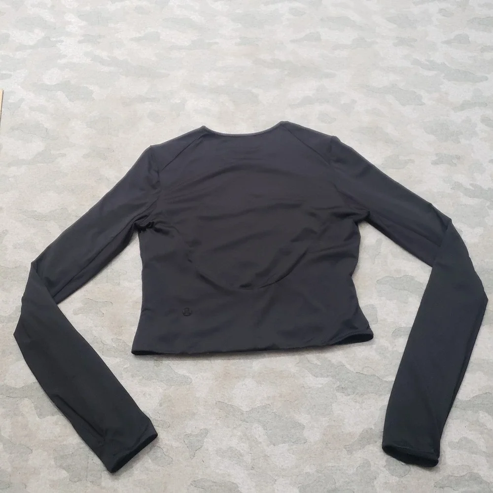 Lululemon Crop Top Womens 10 Black Pullover V-Neck Long Sleeve
